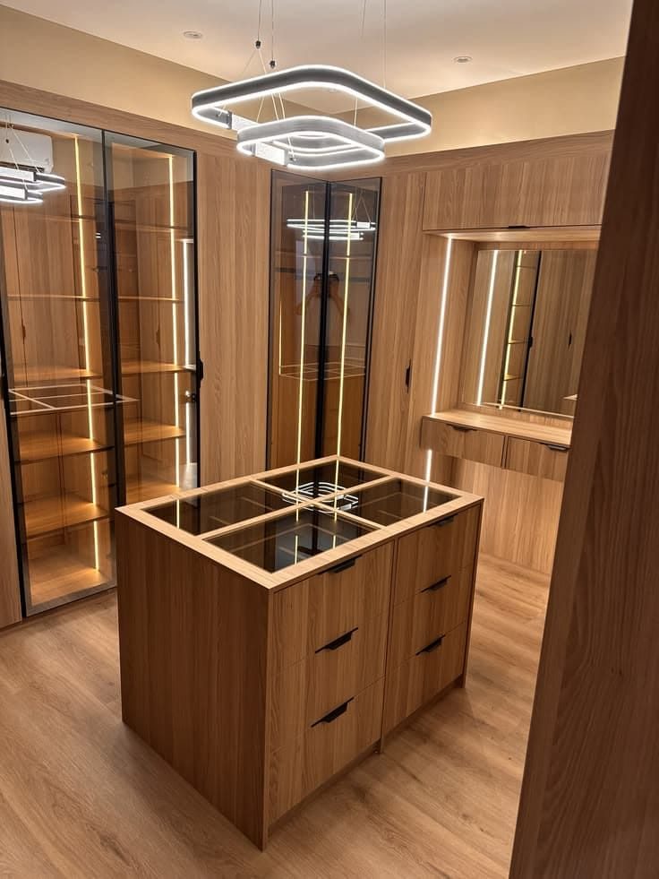 Walk-in Wardrobe with Central Island, Nairobi, Kenya